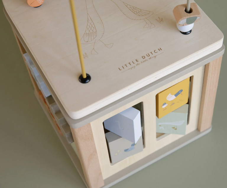 LITTLE DUTCH. Ξύλινος κύβος δραστηριοτήτων με προγραφή Little Goose