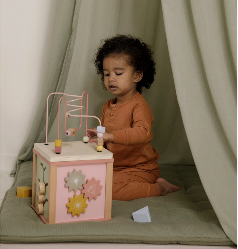 LITTLE DUTCH. Ξύλινος κύβος δραστηριοτήτων με προγραφή Flowers.