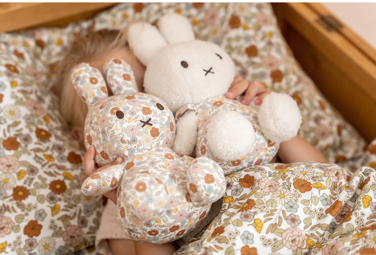 LITTLE DUTCH Υφασμάτινη κούκλα Miffy Vintage Little Flowers 60cm