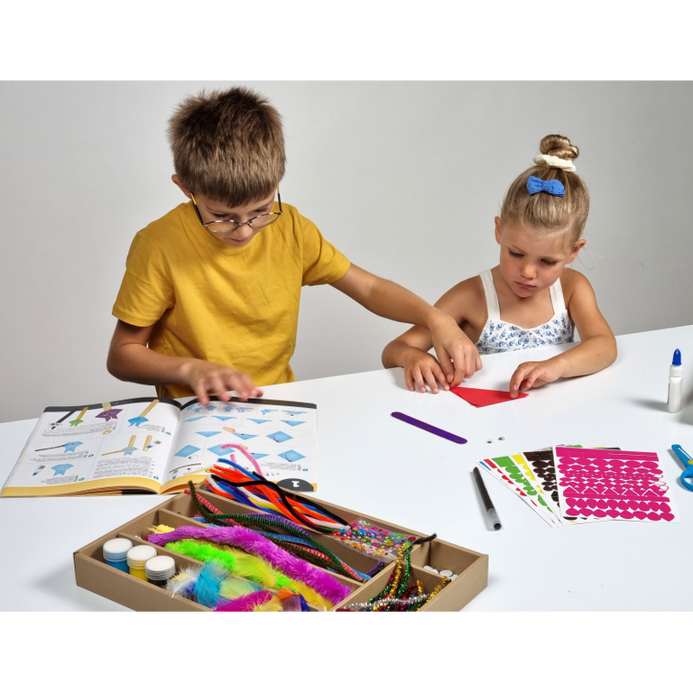 BUKI ACTIVITY BOX