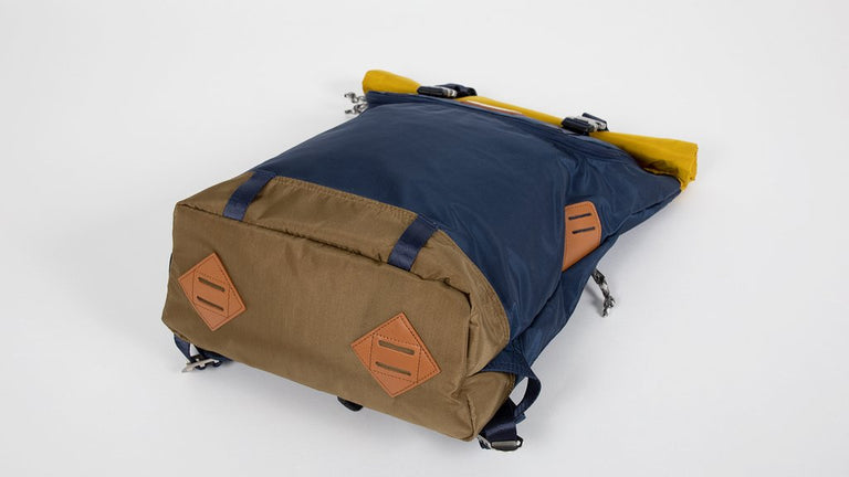 CHRISTOPHER GLOSSY SERIES / BEIGE X TEAL ΣΑΚΙΔΙΟ - ΔΩΡΑ - Ίαμβος