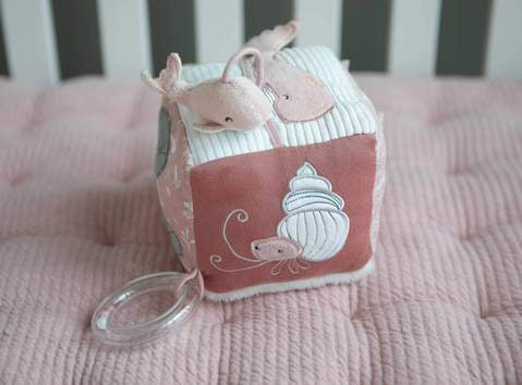 ΥΦΑΣΜΑΤΙΚΟΣ ΚΥΒΟΣ LITTLE DUTCH ΡΟΖ - Παιχνίδια - Ίαμβος