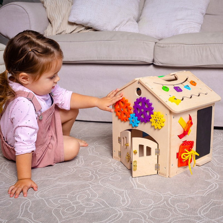 ROTER KAFER ΞΥΛΙΝΟ ΣΠΙΤΙ ΔΡΑΣΤΗΡΙΟΤΗΤΩΝ ΜΟΝΤΕΣΣΟΡΙ