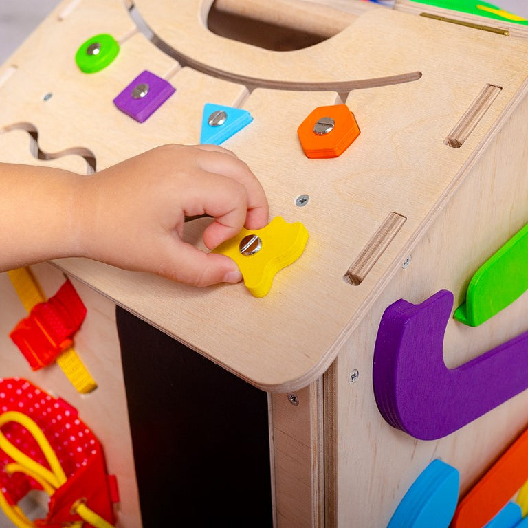 ROTER KAFER ΞΥΛΙΝΟ ΣΠΙΤΙ ΔΡΑΣΤΗΡΙΟΤΗΤΩΝ ΜΟΝΤΕΣΣΟΡΙ