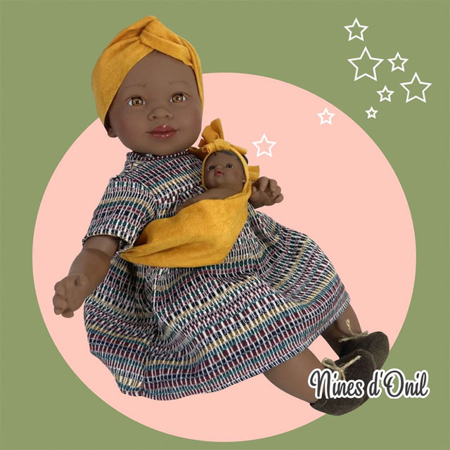 Nines D'Onil: Maria με φορεματάκι και μωράκι σε μάρσιπο Πορτοκαλί