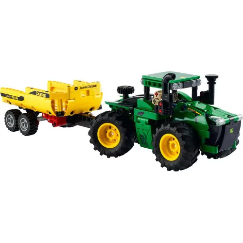 LEGO TechnicTM: John Deere 9620R 4WD Tractor (42136)